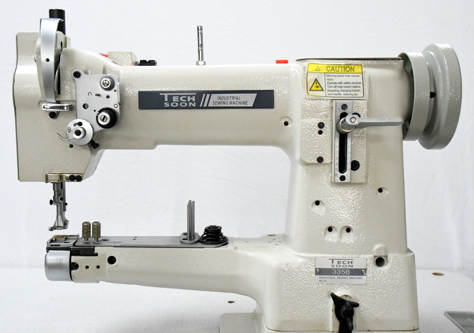 335B Burunlu Papuçlu