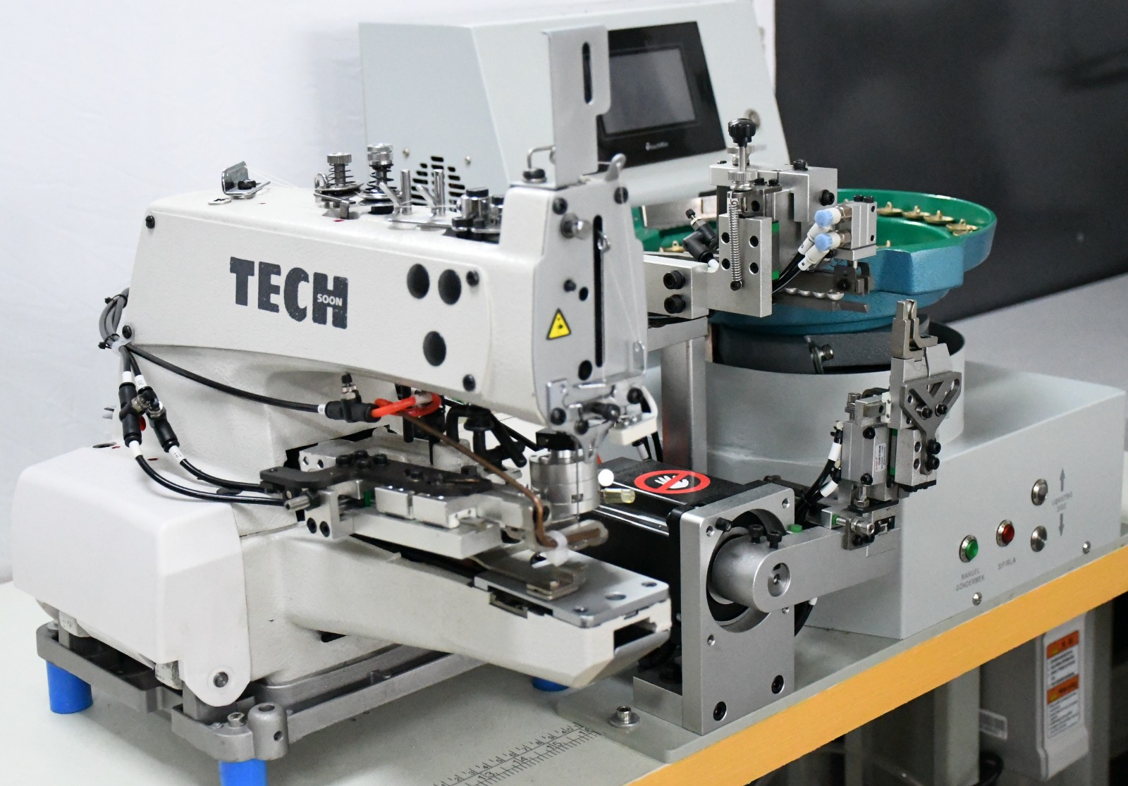 373D-917D Otomatik Top Düğme Makinesi